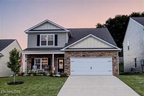 748 Mill Creek Dr, Loudon, TN 37774