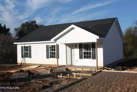 106 E Hutchinson Cir, Oak Ridge, TN 37830