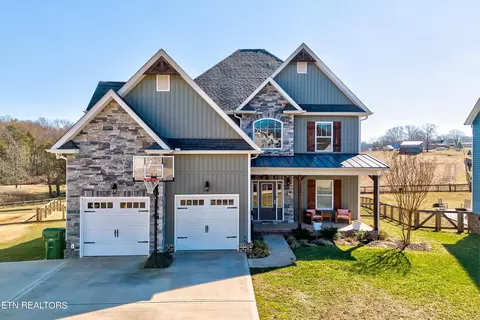 2710 Brantley Park Blvd, Maryville, TN 37804