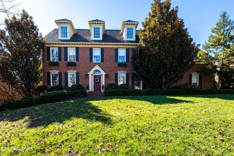 1521 Britling Dr, Knoxville, TN 37922