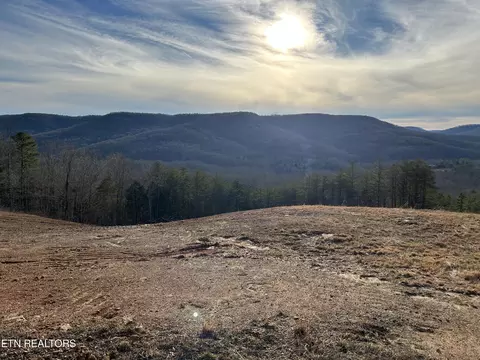 Tomahawk Rd, Jamestown, TN 38556