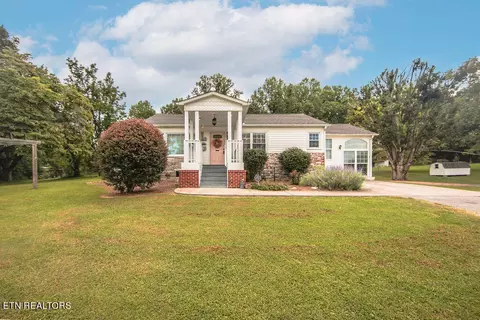 106 Michelle Ln, Oliver Springs, TN 37840