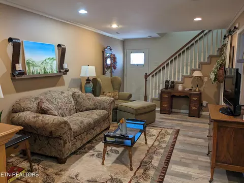 Living - 433 Mountain Thrush Dr, Townsend, TN 37882 photo 3 of 3