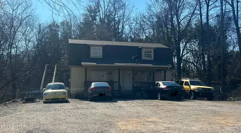 212 Cherokee Heights Dr, Maryville, TN 37801
