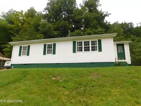 9691 Highway 221, Stoney Fork, KY 40988