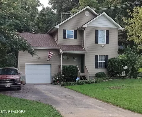 978 Pop Hollow Rd, Clinton, TN 37716
