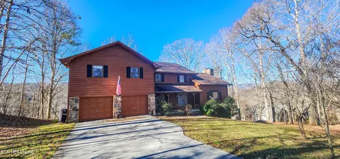1338 N Shorewood Dr, Caryville, TN 37714