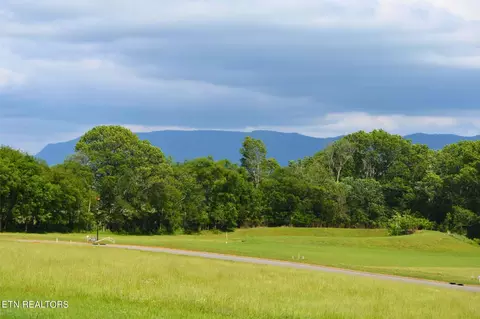 642 Winding Creek Way, Walland, TN 37886