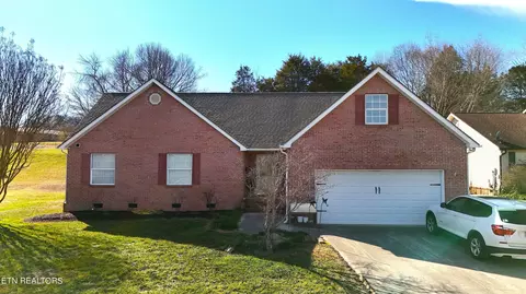 7537 Wilderness Path Rd, Corryton, TN 37721