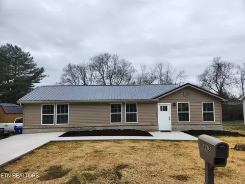312 Blockhouse Valley Rd, Clinton, TN 37716