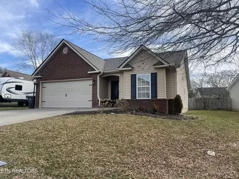 2858 Mossy Oaks Ln, Knoxville, TN 37921