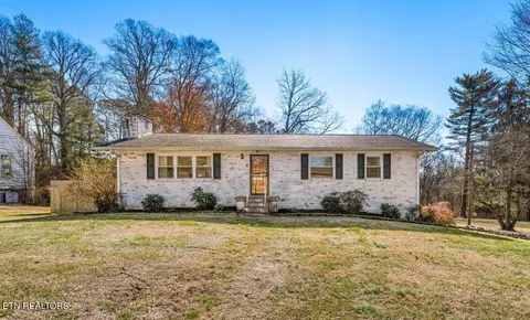 2424 Brooks Ave, Knoxville, TN 37914