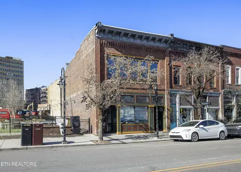 135 S Central St #102, Knoxville, TN 37902