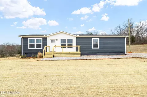 484 Greenbriar Rd, Sweetwater, TN 37874