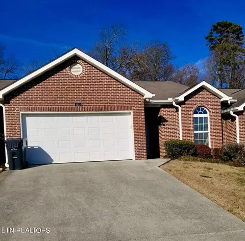 1223 Harbin Ridge Ln, Knoxville, TN 37909