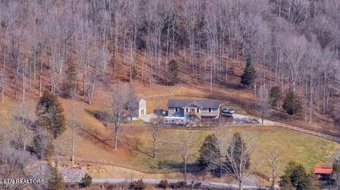 View/Area - 453 Lick Branch Rd, Ewing, VA 24248 photo 2 of 6