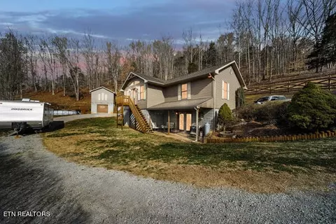 Exterior - 453 Lick Branch Rd, Ewing, VA 24248 photo 1 of 8