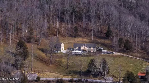 453 Lick Branch Rd, Ewing, VA 24248
