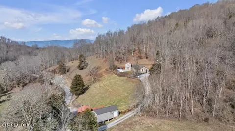 View/Area - 453 Lick Branch Rd, Ewing, VA 24248 photo 3 of 6