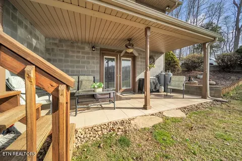 Exterior - 453 Lick Branch Rd, Ewing, VA 24248 photo 8 of 8