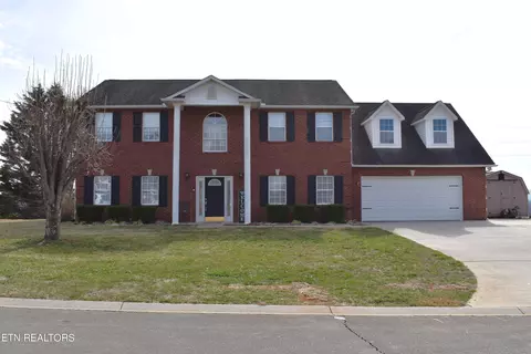 305 Hilltop Dr, Lenoir City, TN 37772