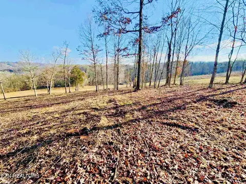 6303 Keck Rd, Knoxville, TN 37912