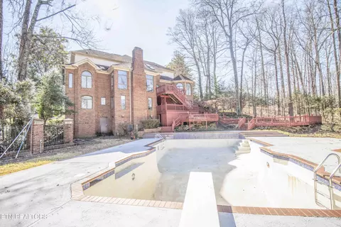 180 Whippoorwill Dr, Oak Ridge, TN 37830 - Movoto