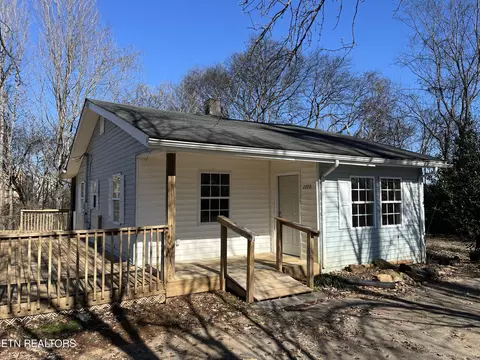 2200 Payne Ave, Alcoa, TN 37701