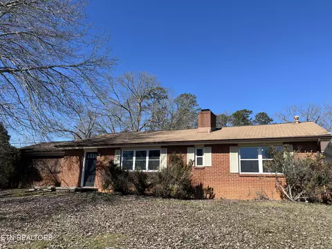 110 Henley Rd, Oak Ridge, TN 37830