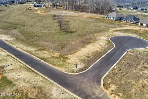 105 Silver Fox Way, Loudon, TN 37774