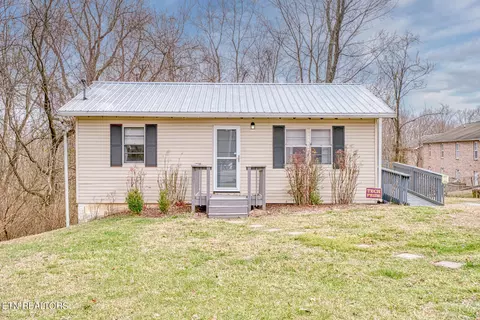 1325 Carolina Ave, Cookeville, TN 38501