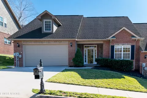 4230 Rare Earth Dr, Knoxville, TN 37938