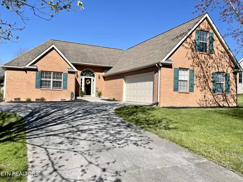 Exterior - 7407 Crossbow Ln, Corryton, TN 37721 photo 2 of 9