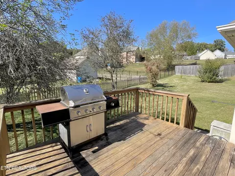 Exterior - 7407 Crossbow Ln, Corryton, TN 37721 photo 8 of 9