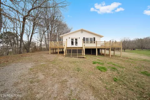 8128 W Meadow Rd, Greenback, TN 37742
