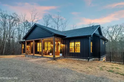 151 Pickle Rd, Loudon, TN 37774