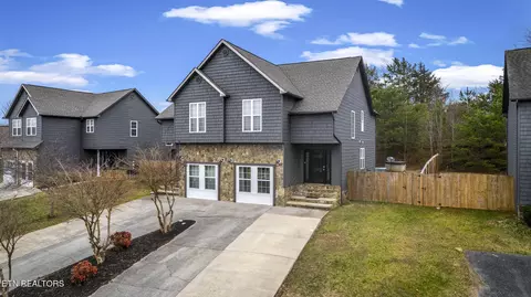 1460 William Holt Blvd, Sevierville, TN 37862