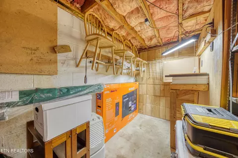 Kitchen - 535 Jerry Dr, Talbott, TN 37877 photo 3 of 3