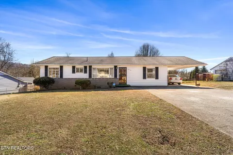 4208 Strolling Dr, Knoxville, TN 37912