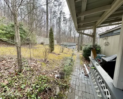 Exterior - 7816 Wood Rd, Corryton, TN 37721 photo 7 of 7