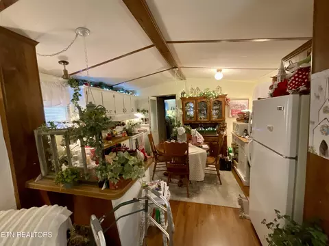Dining - 7816 Wood Rd, Corryton, TN 37721 photo 3 of 3