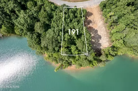 191 Waterside Lane, La Follette, TN 37766