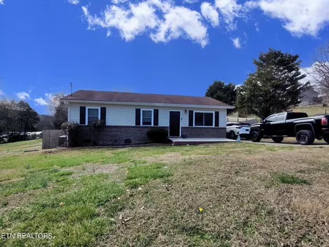 1391 Crock Rd, Loudon, TN 37774