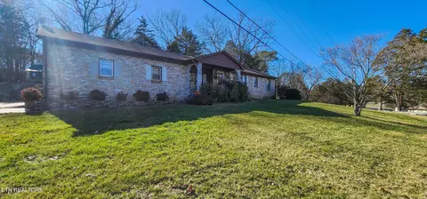 8815 Corryton Rd, Corryton, TN 37721