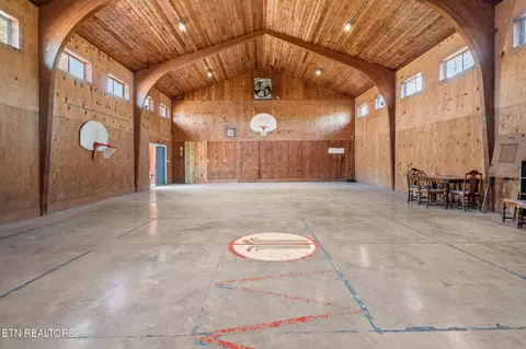 325 Lake Westmoreland Rd, Westmoreland, TN 37186