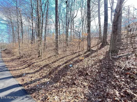 highpoint lane, Sevierville, TN 37876