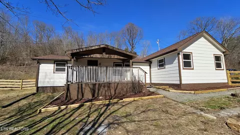 656 S Rogers Rd, Seymour, TN 37865
