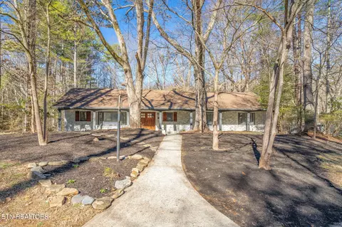 1629 Cove Creek Ln, Knoxville, TN 37919