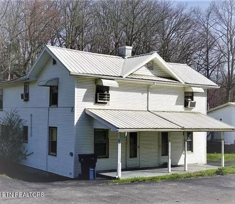 1323 N 25th St, Middlesboro, KY 40965