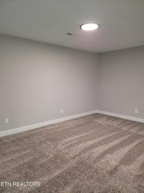 7917 Blueberry Rd, Powell, TN 37849 photo 13